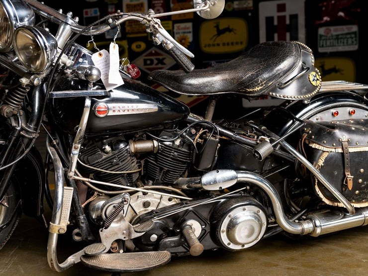 1947-harley-davidson-"74"-knucklehead-image-15