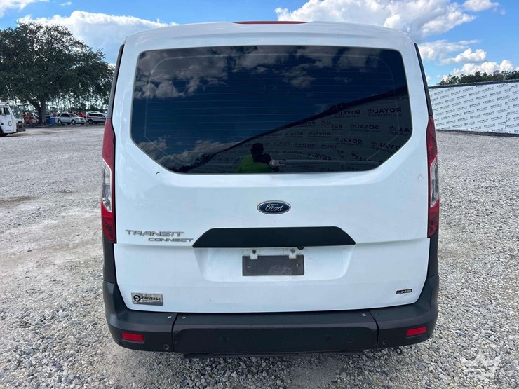2020-ford-transit-connect-image-26