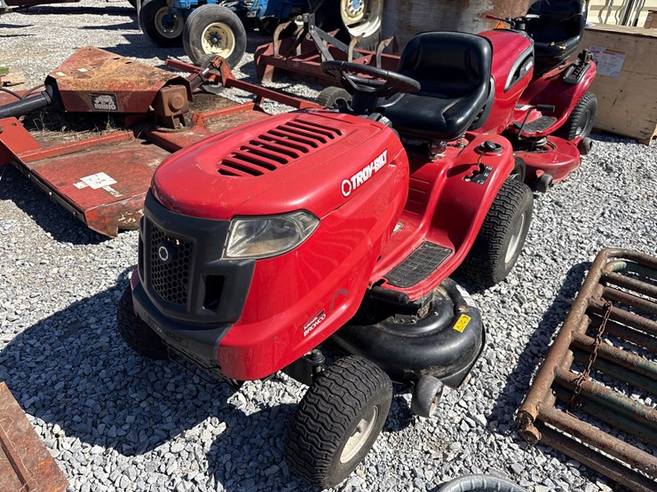 troy-bilt-bronco-image-2