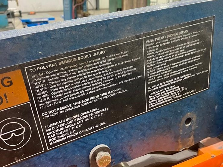 metalpro-mp4000-iron-worker,-40-ton-punch-capacity,-w/-spare-assorted-dies-image-5