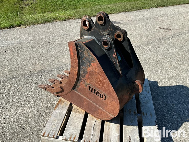 2020-fleco-sy60-24”-toothed-mini-excavator-bucket-image-7