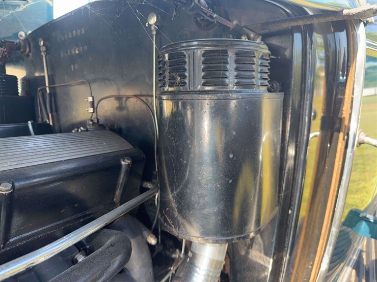 1932-cadillac-v-16-fleetwood-image-152