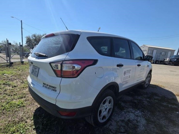 2018-ford-escape-image-3