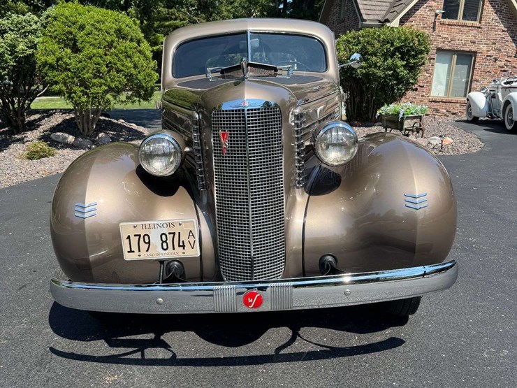 1937-lasalle-series-50-five-passenger-coupe-image-2