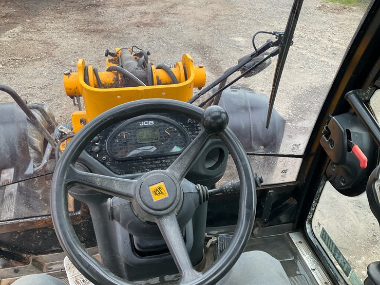 2013-jcb-tm320-image-19