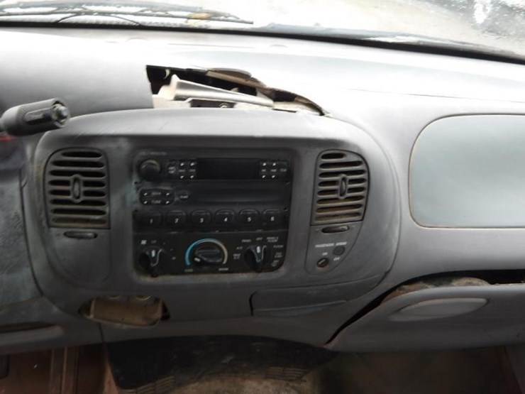 1998-ford-f250-image-26