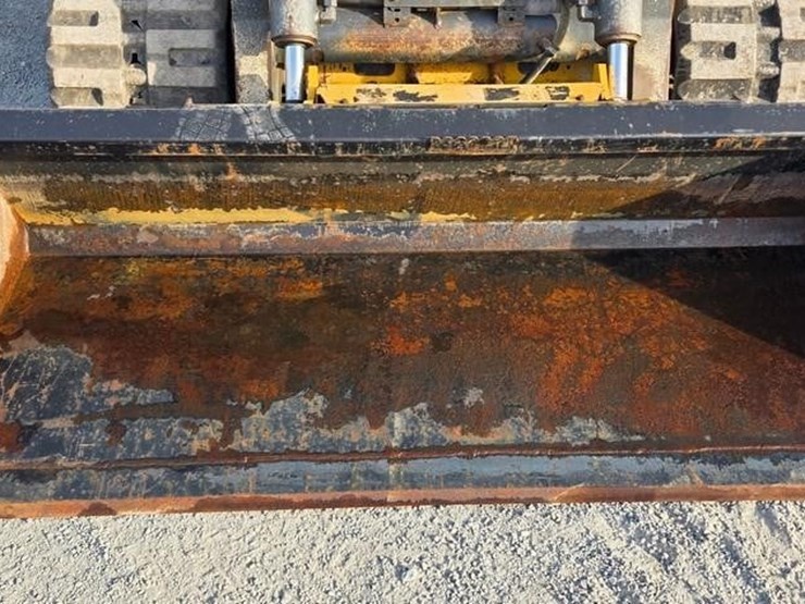 2019-deere-333g-image-36