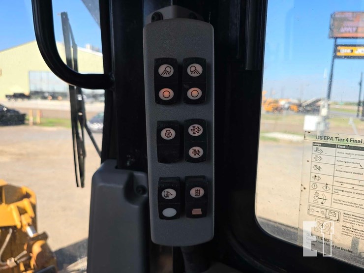 2016-caterpillar-d6t-xl-image-20