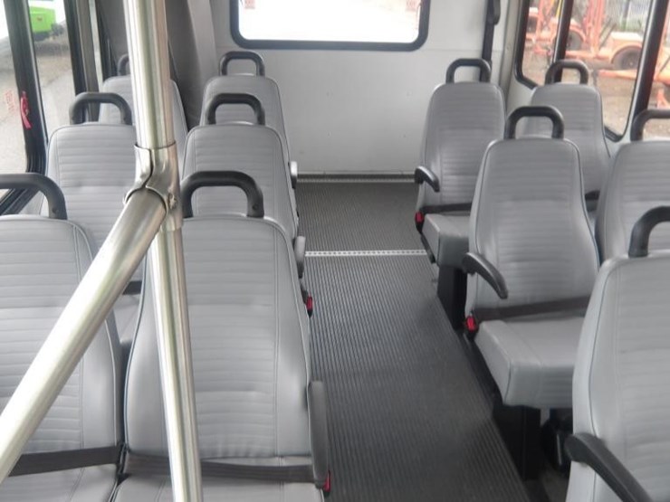 2016-ford-e450-image-23