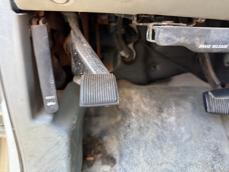 2004-ford-f450-image-69