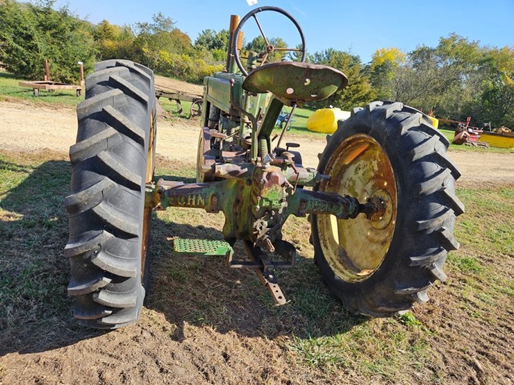 john-deere-model-b-image-17