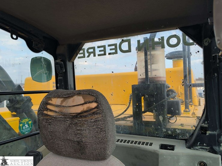2010-john-deere-450-image-41