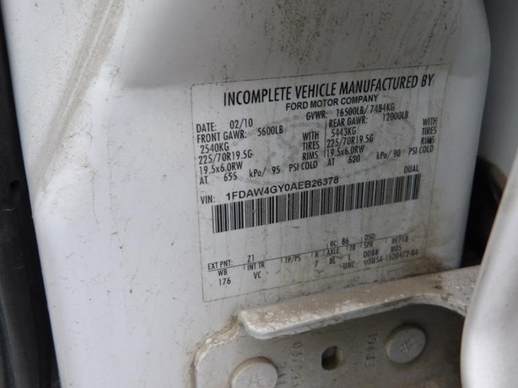 2010-ford-f450-image-25