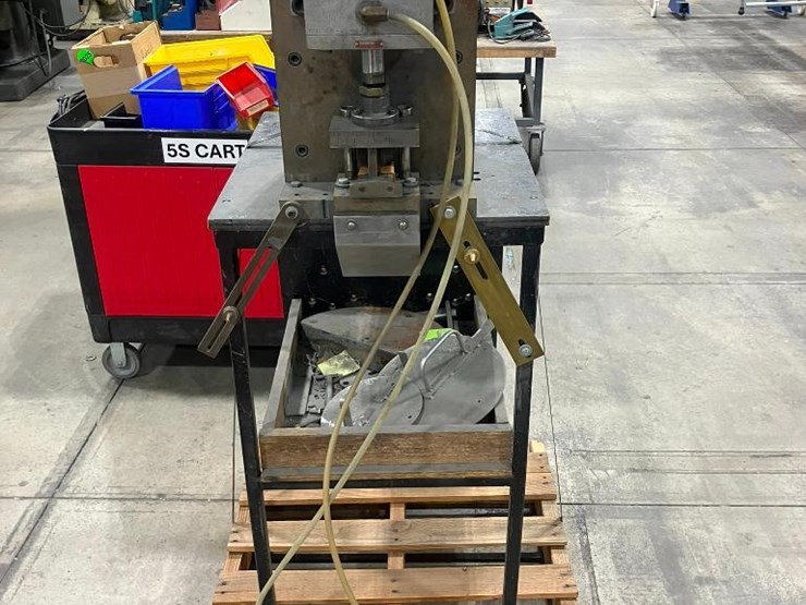sheffer-punch-spinner,-pneumatic,-foot-pedal-control-image-3