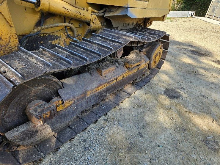 caterpillar-d3c-image-13