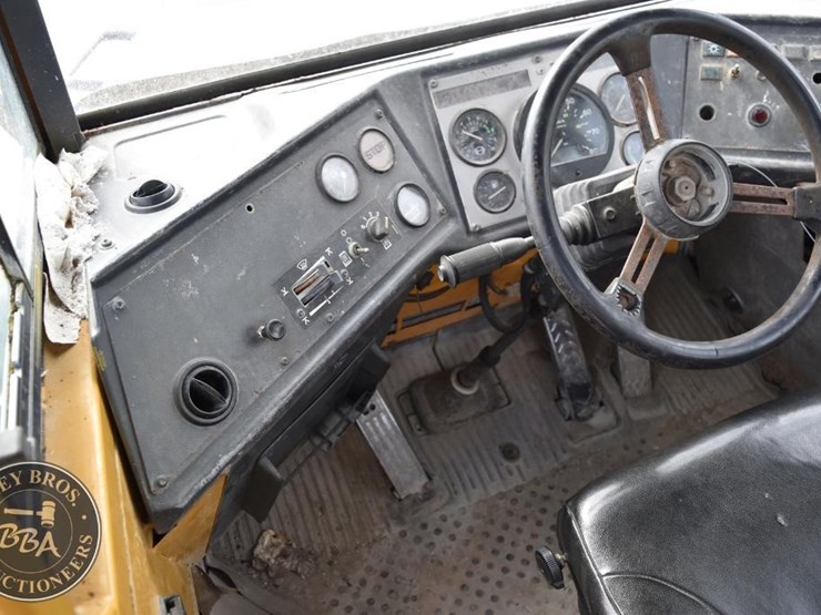 2001-volvo-a25c-image-44