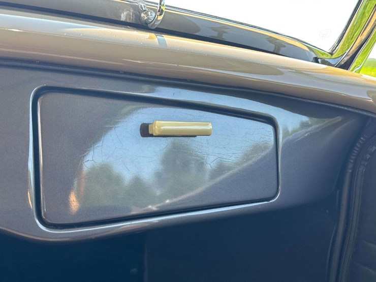 1935-ford-deluxe-phaeton-image-87