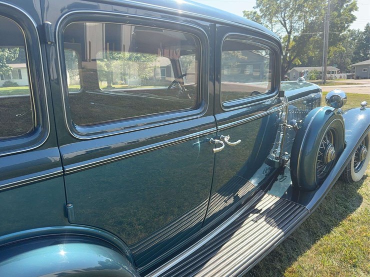 1932-cadillac-v-16-fleetwood-image-51