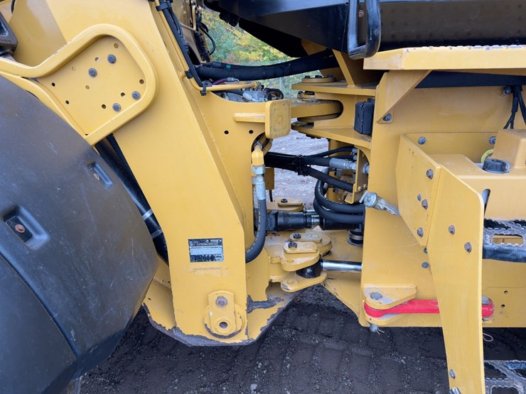 2020-caterpillar-938m-image-16