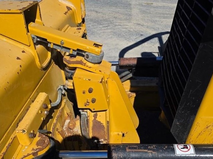 2021-caterpillar-d3-image-13