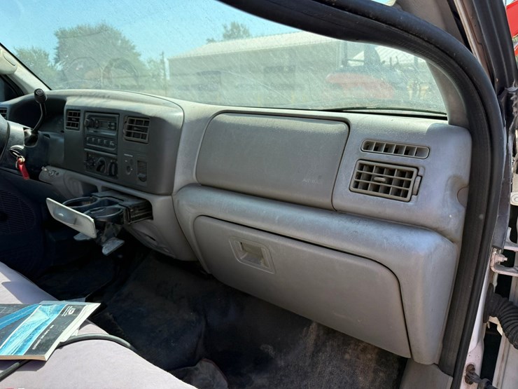 2004-ford-f450-image-52