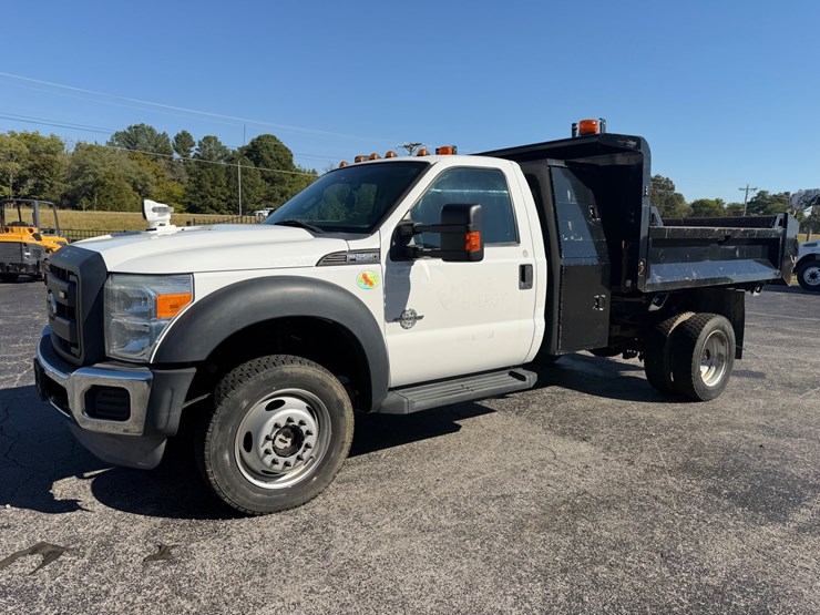 2014-ford-f550-image-1
