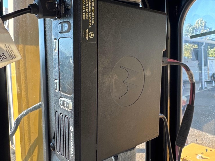 2019-caterpillar-d8t-image-38