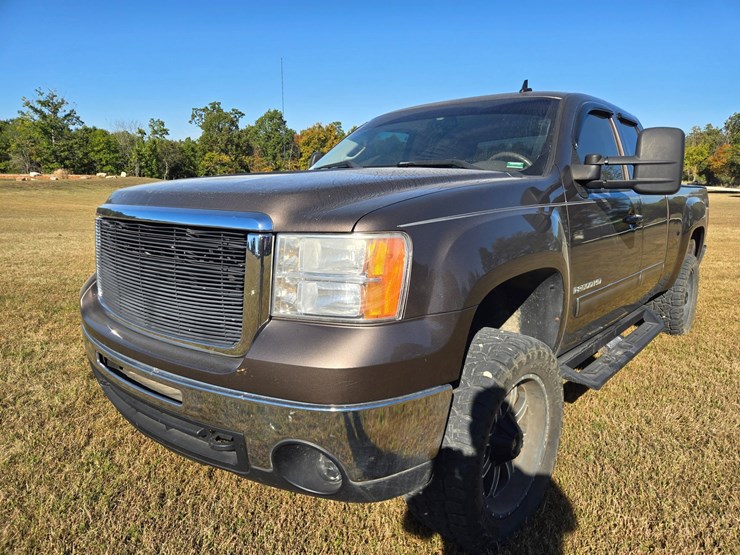 2008-gmc-sierra-2500hd-image-1