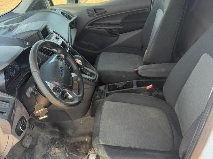 2020-ford-transit-connect-image-9