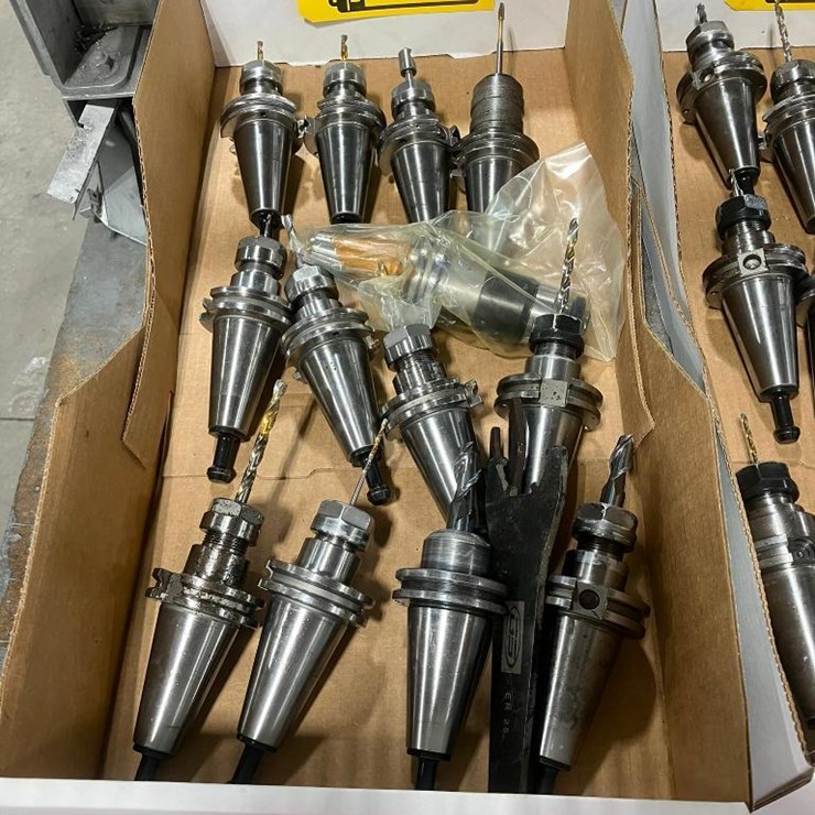 (13X) CAT 40 TAPER TOOL HOLDERS