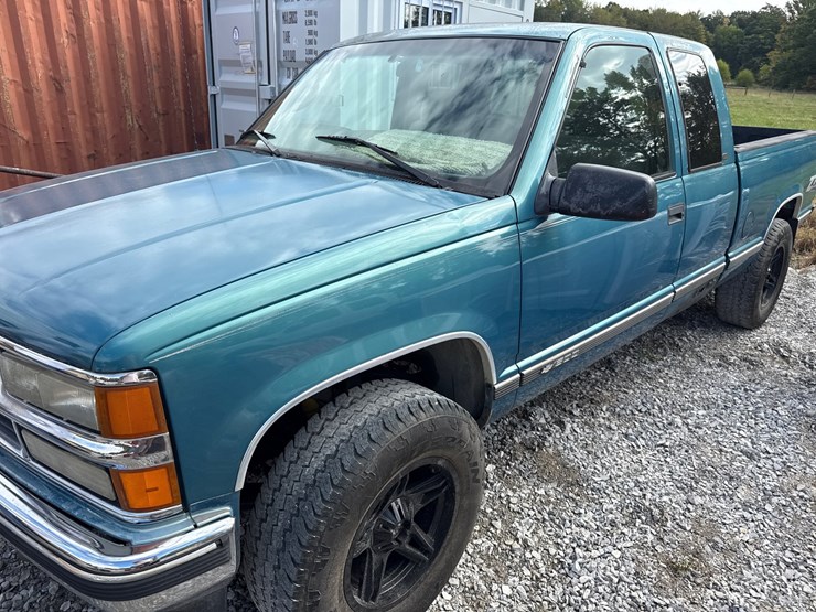 1997-chevrolet-1500-image-2