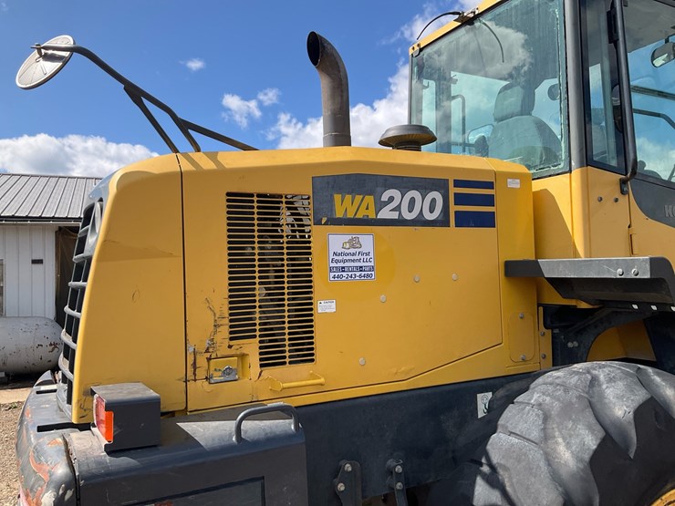 2016-komatsu-wa200-7-image-39