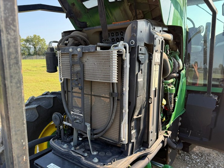 2017-john-deere-6110m-image-66