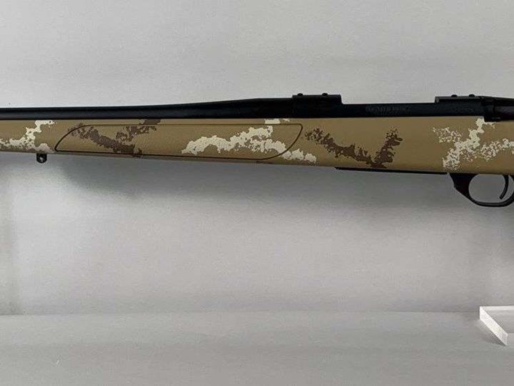 japan-howa/-weatherby-vanguard-7-prc-bolt-action-rifle-sn#-vb386601,-manual,-flash-hider,-in-original-box-image-2
