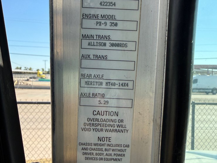 2020-kenworth-t370-image-11