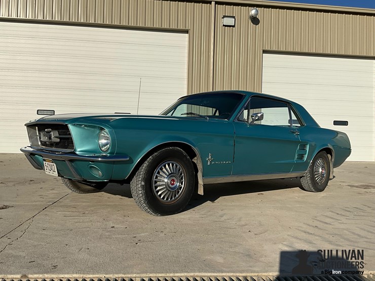 1967-ford-mustang-2-door-coupe-image-1