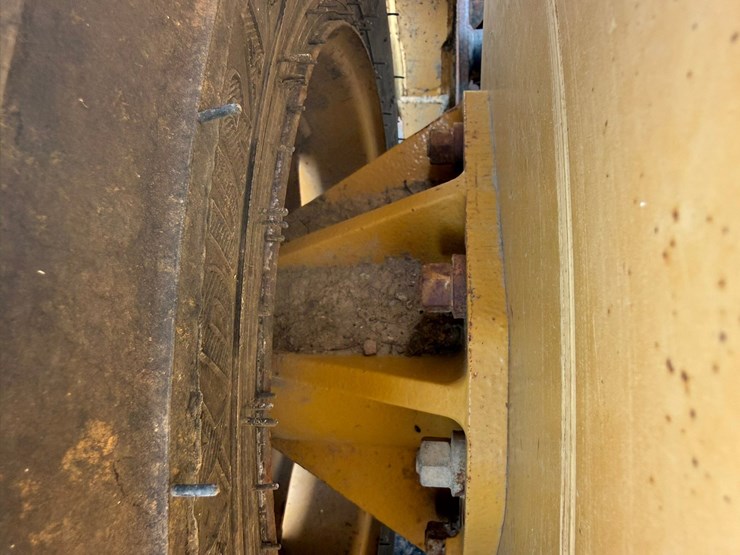 2003-caterpillar-262-image-9