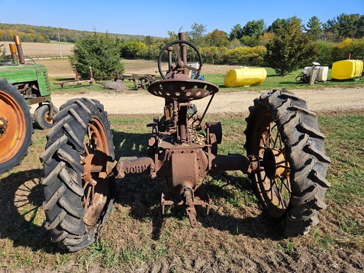 john-deere-model-b-image-4
