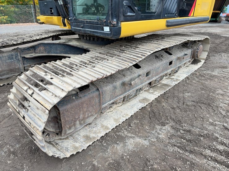 2012-caterpillar-329el-image-30