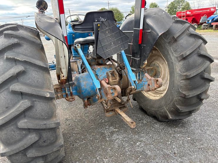 ford-4000-image-10