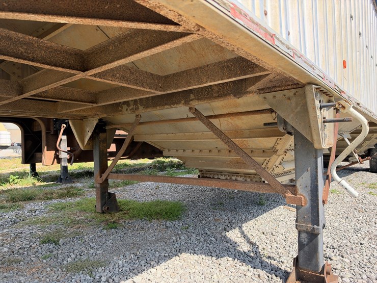 wilson-grain-trailer-image-12