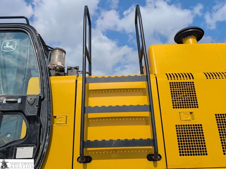 2010-john-deere-450-image-21