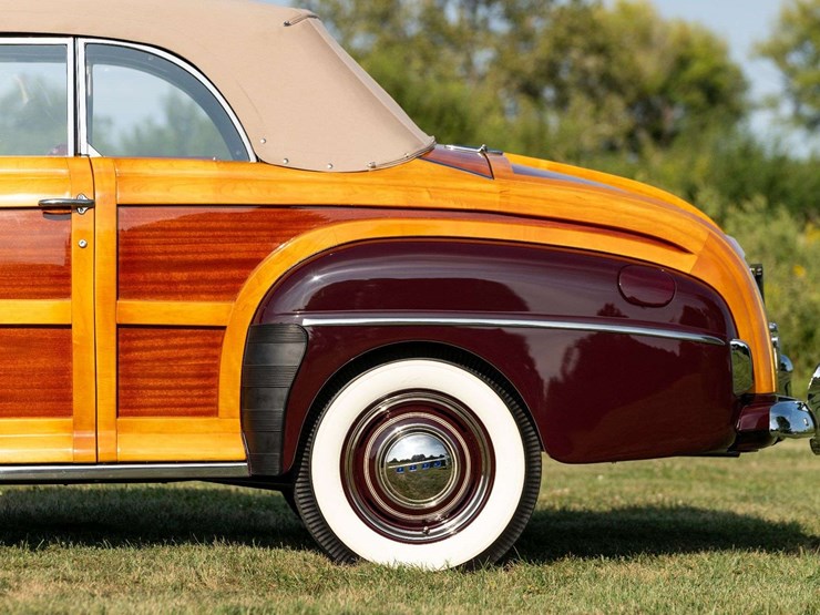 1947-ford-super-deluxe-sportsman-image-14