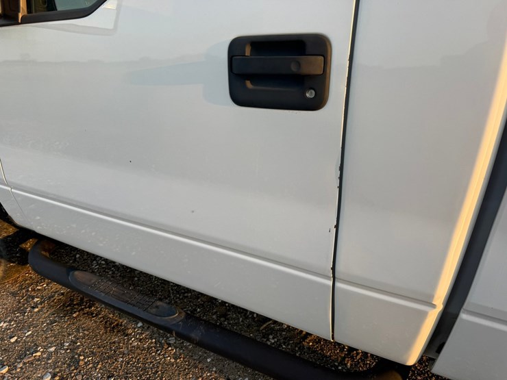 2014-ford-f150-xl-image-22