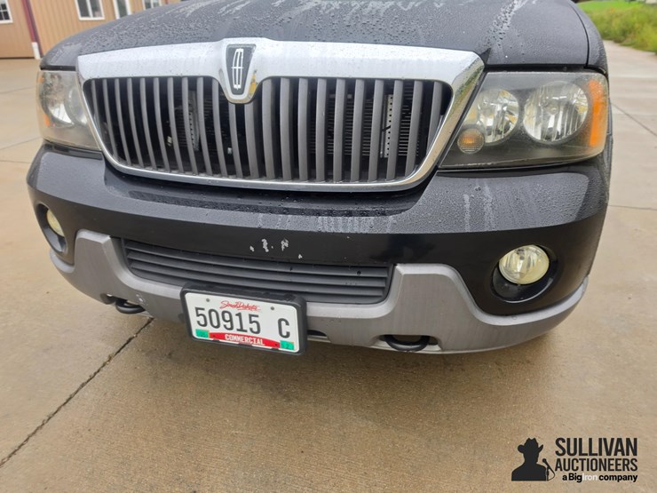 2004-lincoln-navigator-image-15