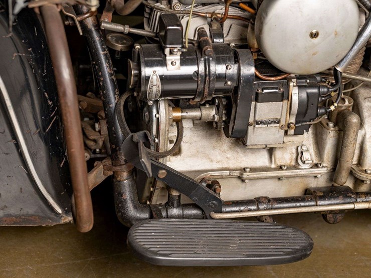 1941-indian-four-sidecar-motorcycle-image-23
