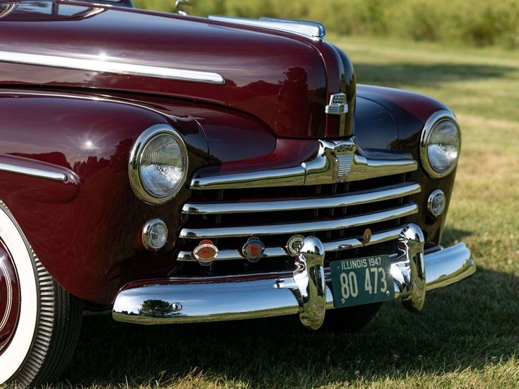 1947-ford-super-deluxe-sportsman-image-18