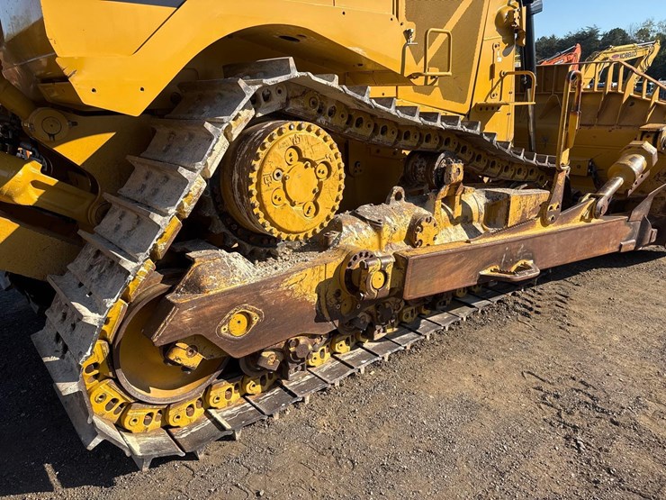 2019-caterpillar-d8t-image-18