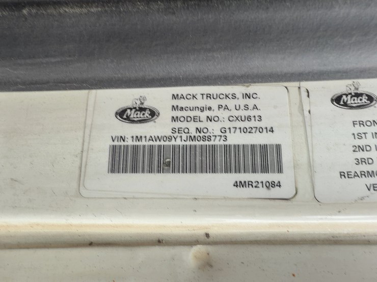 2018-mack-pinnacle-cxu613-image-29