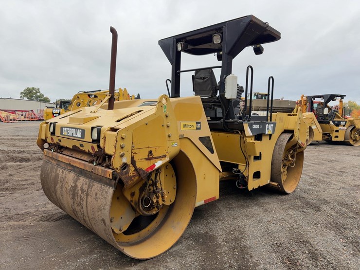 2008-caterpillar-cb-534dxw-image-5